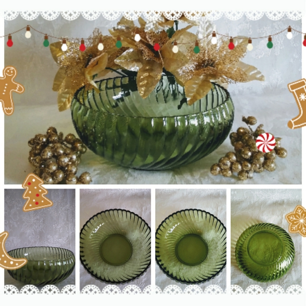 Vintage Anchor Hocking Emerald Green Bowl